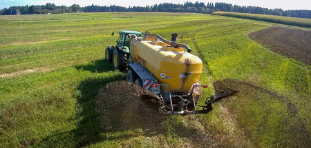 Wieviel Gülle darf auf die Felder? Welche Landwirtschaft wollen ...