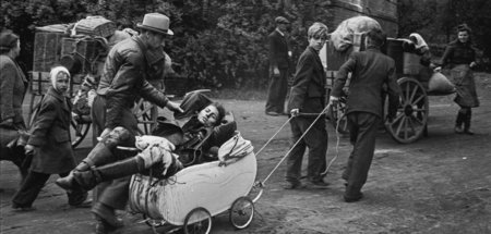 Fliehende Zivilisten in der Nähe von Berlin (Mai 1945)