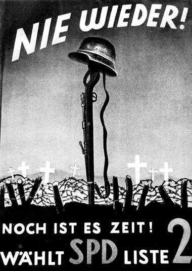 Halbherzige Lehren: SPD-Plakat zur Bundestagswahl 1953 gegen die...