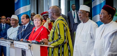 Hoher Besuch beim Gipfel der »G 5 Sahel« in Ouagadougou: Angela ... Hoher Besuch beim Gipfel der »G 5 Sahel« in Ouagadougou: Angela ...