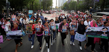Demonstranten fordern Gerechtigkeit für Samir Flores Soberanes (...