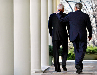 Weitgehende Übereinstimmung: US-Präsident George W. Bush führt s...