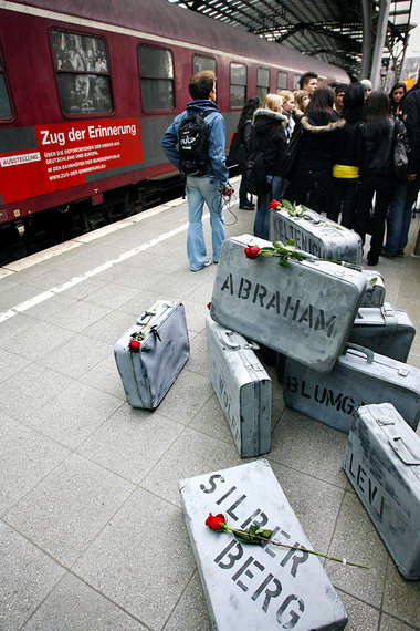 Der »Zug der Erinnerung« am 13. März im Kölner Hauptbahnhof