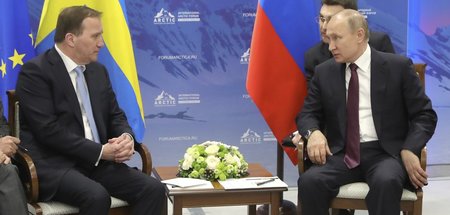 Noch am 9. April waren der russische Präsident Wladimir Putin (r