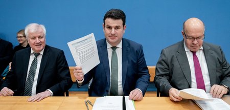 Innenminister Horst Seehofer (CSU), Arbeitsminister Hubertus Hei...