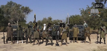 Mord und Vergewaltigung im Gangland. Mitglieder der Boko Haram p...
