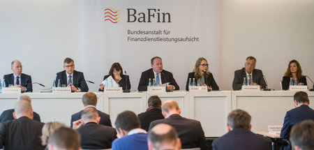 Jahres_Pk_der_Finanz_61219309.jpg
