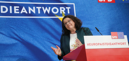 Hat die Antwort auch nicht: Andrea Nahles bei einer Pressekonfer...