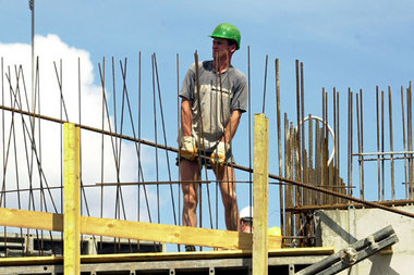 Der Osten wird zum neoliberalen Experimentierfeld. Baustelle in ...