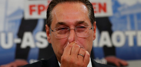 Heinz-Christian Strache bei einer Pressekonferenz am 23. April i...