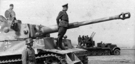 Mordeinheit: Die 2. SS-Panzerdivision »Das Reich«, Aufnahme von ...