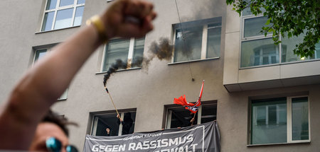 »Kniende Polizisten im Rücken«: Demo in Wien am Donnerstag
