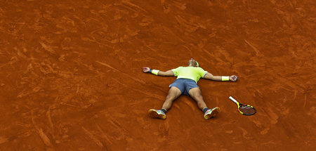 Kann sogar liegend jubeln: French-Open-Gewinner Rafael Nadal