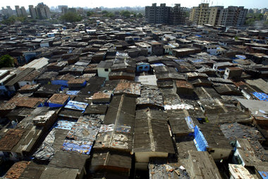 Mumbai – Dharavi, ­Asiens größter Slum: Seit einiger Zeit entste...