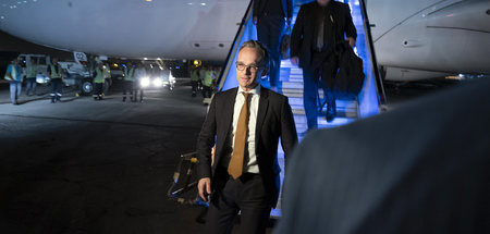 Bundesaußenminister Heiko Maas (SPD) am späten Sonntag abend in ...