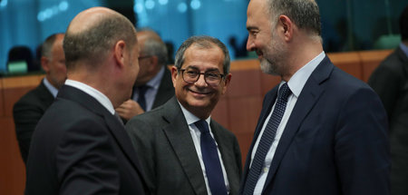 Bundesfinanzminister Olaf Scholz (l-r, SPD) mit Giovanni Tria, F