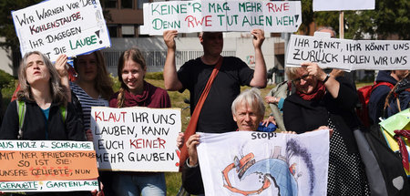 Protest von Klimaaktivisten am Tagebau Hambach im August 2018