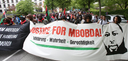 Demonstranten fordern Aufklärung nach dem Tod des Psychiatriepat...