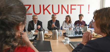 Die »Schuldenbremse« steht: Sondierungsgespräche in der SPD-Gesc...