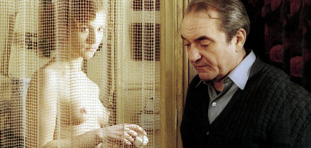 Violette (Isabelle Huppert) sind die kleinbürgerlichen Ansichten... Violette (Isabelle Huppert) sind die kleinbürgerlichen Ansichten...