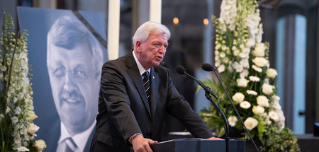 Volker Bouffier beim Trauergottesdienst für seinen ermordeten Pa...