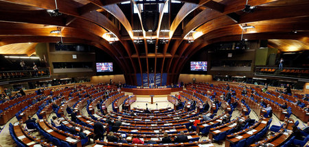 Die Parlamentarische Versammlung des Europarats in Strasbourg ta...