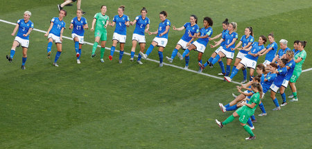 Zwei Stunden nach dem Kickstart: Le Azzurre feiern den Viertelfi...