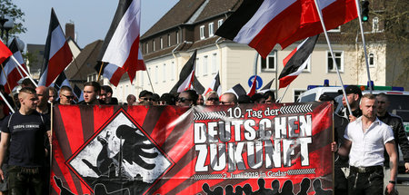 Neonazis beim »Tag der deutschen Zukunft« in Dortmund (April 201...