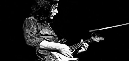 Bis aufs Holz: Bluesrocklegende Rory Gallagher mit seiner gelieb...