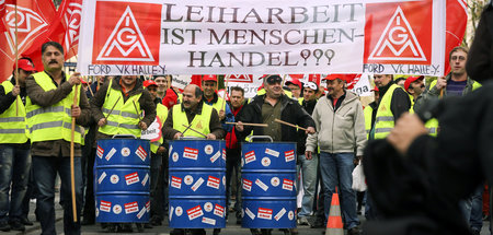 Protest von Ford-Beschäftigten anlässlich der dritten Tarifrunde...