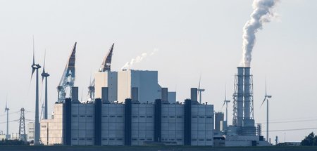Kohlekraftwerk des Energieunternehmens RWE im niederländischen E