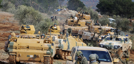 Türkische Truppen Anfang 2018 zwischen Afrin und Asas in Syrien
