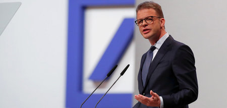 Deutsche-Bank-Chef Christian Sewing während der jährlichen Aktio...