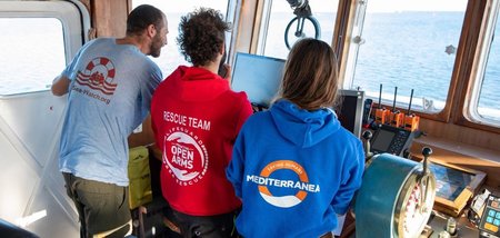 Gemeinsam gegen das Sterben im Mittelmeer und die Abschottungspo