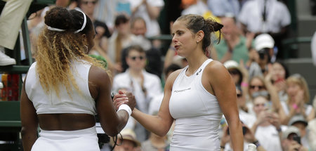 Auch im fünften Vergleich blieb Julia Görges (r.) gegen Serena W...