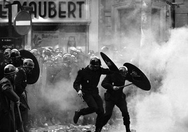 Mitterrand verbannte solche Szenen militanter Leidenschaft aus d...