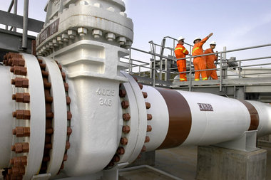 Endpunkt der Baku-Tbilissi-Ceyhan-Pipeline nahe des türkischen M...
