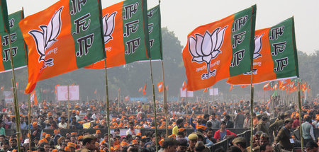Anhänger der hindu-nationalistischen BJP auf einer Wahlveranstal...