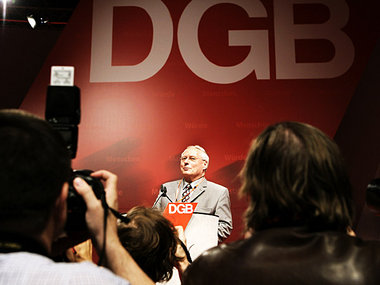 Unumstrittener Star der Gastredner beim DGB: Lafontaine Unumstrittener Star der Gastredner beim DGB: Lafontaine
