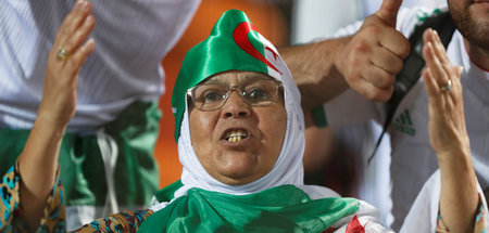 Weshalb so schlecht gelaunt? Algerischer Fan vor dem 2:1-Halbfin...