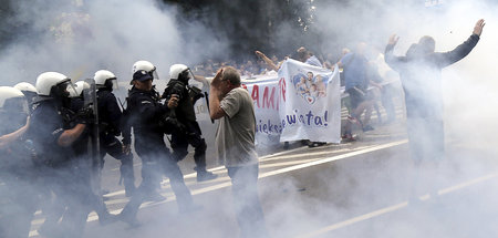 Poland_LGBT_Parade_62061657.jpg