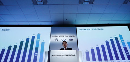 Neuer Nissan-Chef Hiroto Saikawa bei einer Pressekonferenz in Yo...