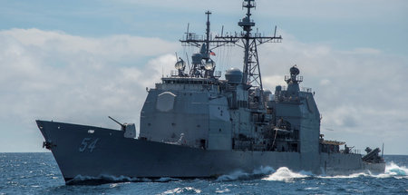 Ein von der US-Marine freigegebenes Bild des Kriegsschiffes »USS...