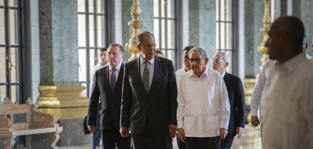 Cuba_Russia_Raul_Cas_62094625.jpg