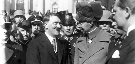 Hohenzollern waren dann niemals Nazis, wenn sie dafür endlich ei...