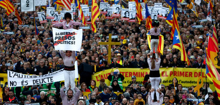 Demonstration für Unabhängigkeit in Barcelona am 16. Februar 201...