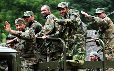 Auf dem Weg in das Obere Kodori-Tal: Georgische Soldaten