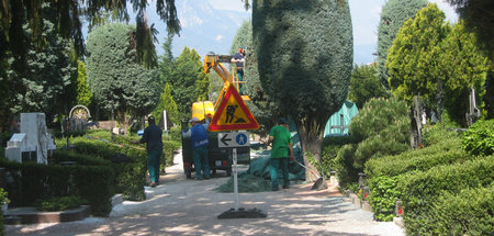 Mitarbeiter der Genossenschaft Oasis im Einsatz auf dem Staatsfr...