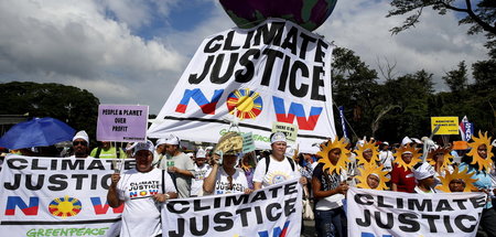 Philippinische Umweltaktivisten in Quezon City bei globalen Prot...