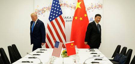 »Waffenstillstand«: Die Präsidenten Trump (l.) und Xi beim G-20-... »Waffenstillstand«: Die Präsidenten Trump (l.) und Xi beim G-20-...